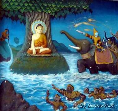  Мать Земли (Маторани) защищает Будду от демонов. Струи воды стекавшие с её волос смыли демонов.  Бирма (Мьянма).Живопись в одном из храмов Мандалая. (фото Лимарева В.Н.)