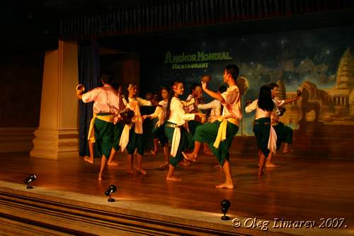 Кхмерскйи балет в Сиеамреапе, Камбоджа (Фото Лимарева Олега)