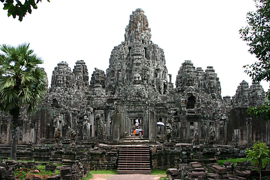 Лики Короля-Бога Джаявармана 7. Храм Байон. Камбоджа. Фото Лимарева В.Н.