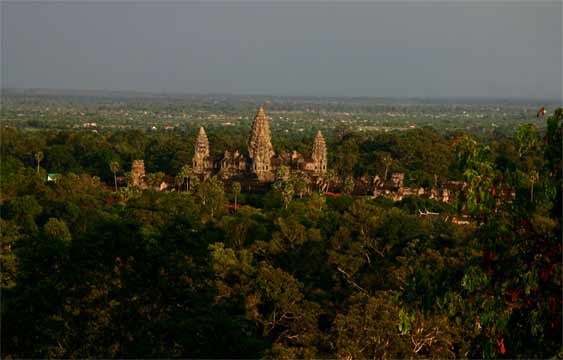 Вид на Ангкор Ват с воздушного шара.(фото Лимарева Олега)